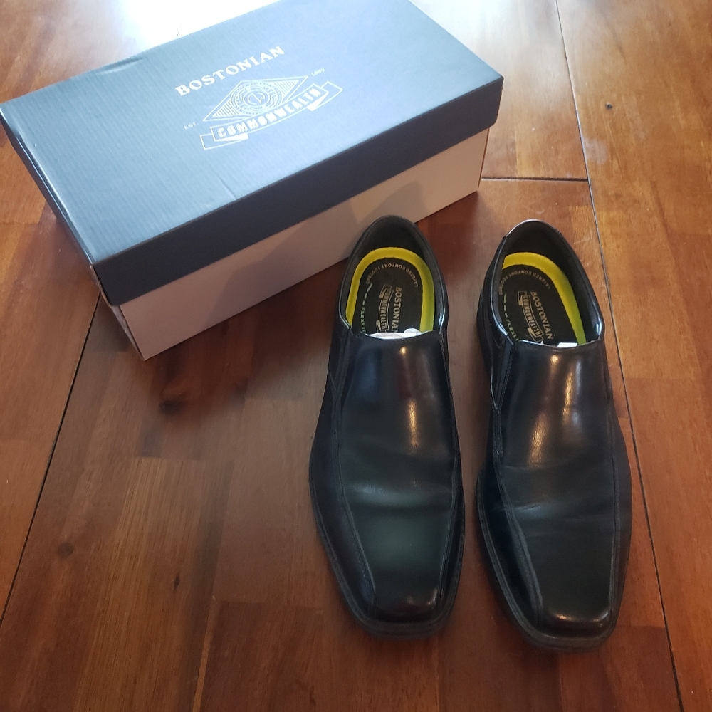 Bostonian Commonwealth Bolton Free Black Loafers